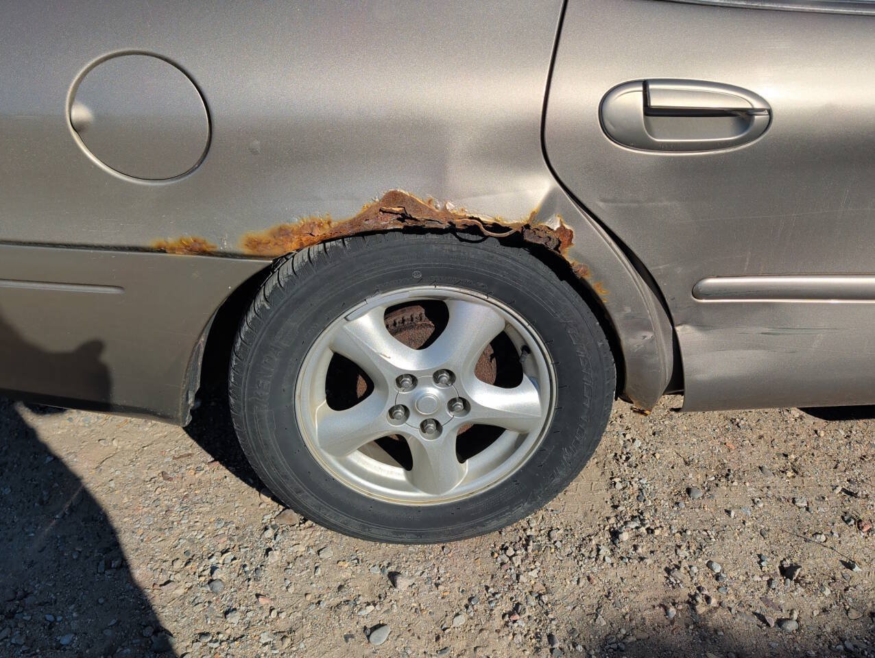 Used 2003 Ford Taurus SE FWD image 11
