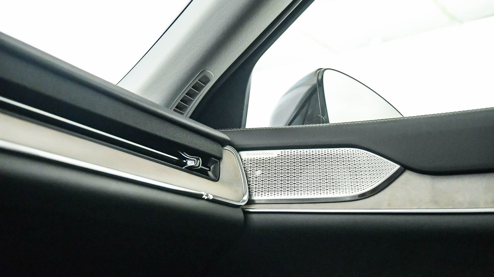 Certified 2025 Volvo EX90 Ultra AWD/4WD image 24