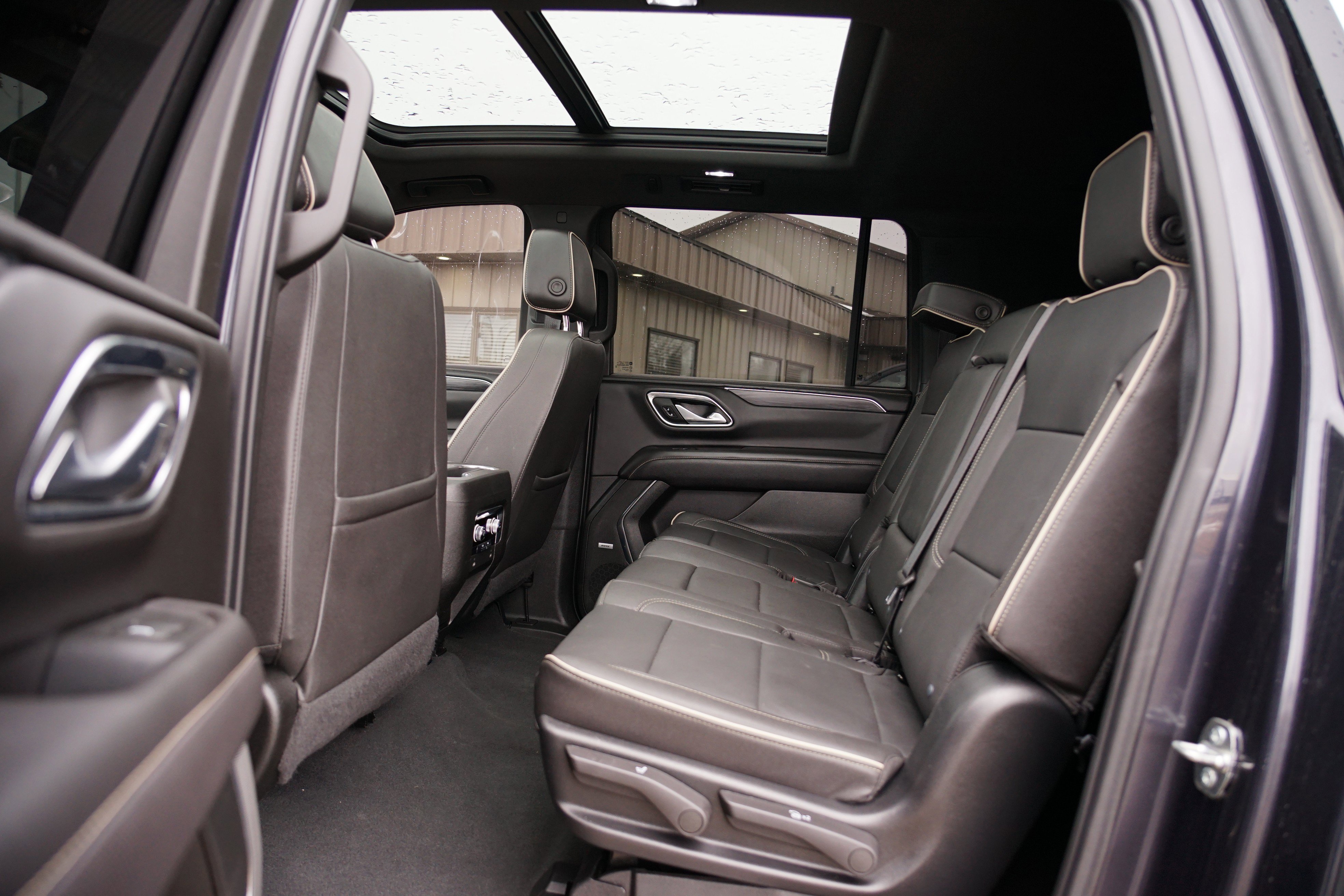 Used 2023 GMC Yukon XL SLT image 20