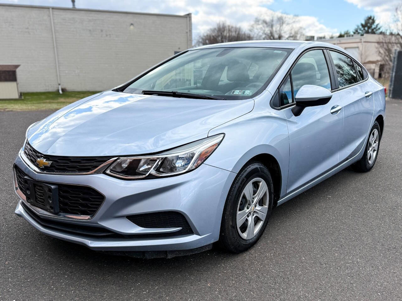 Used 2017 Chevrolet Cruze LS image 2