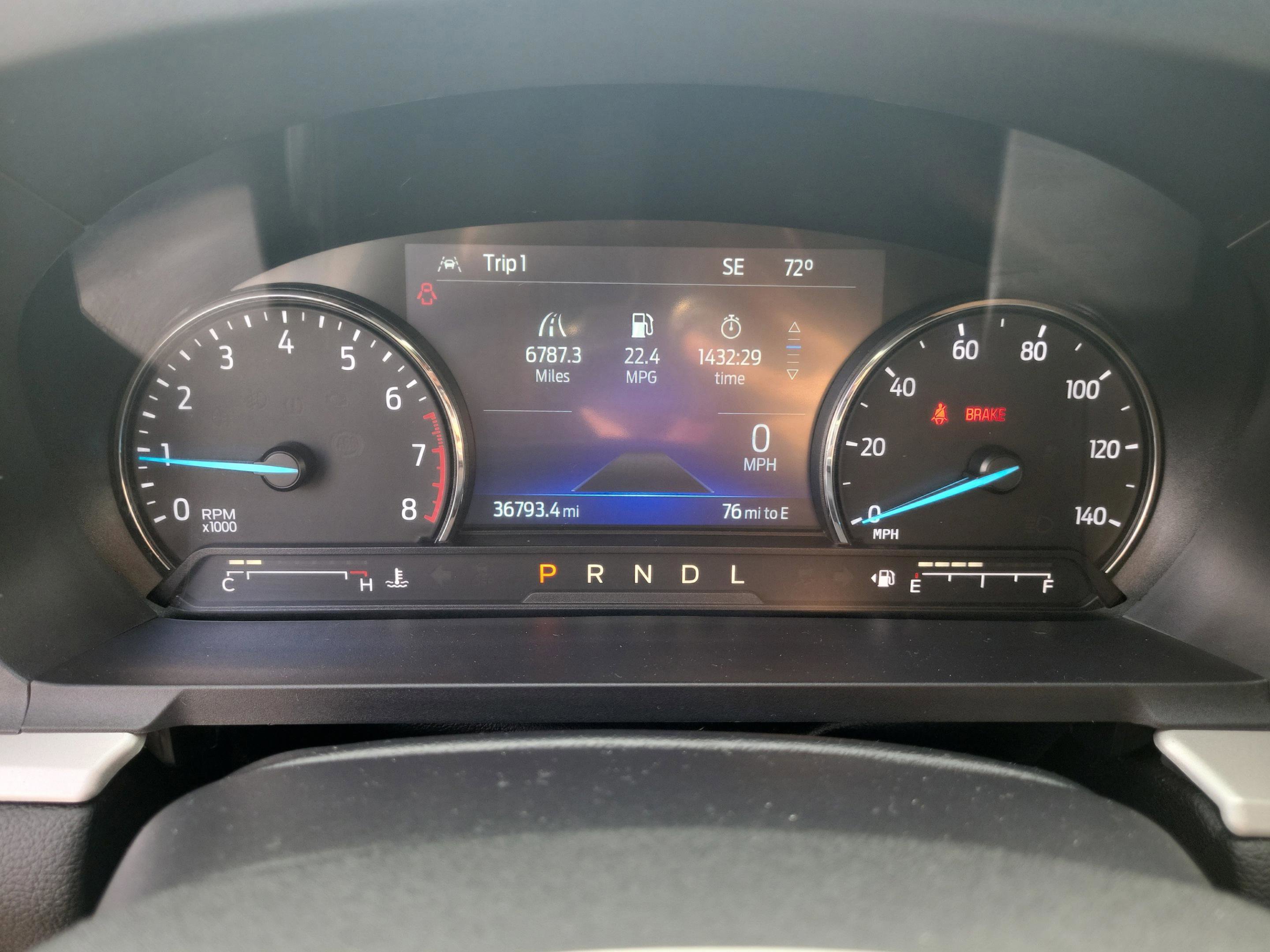 Used 2023 Ford Explorer XLT w/ Equipment Group 202A AWD/4WD image 27