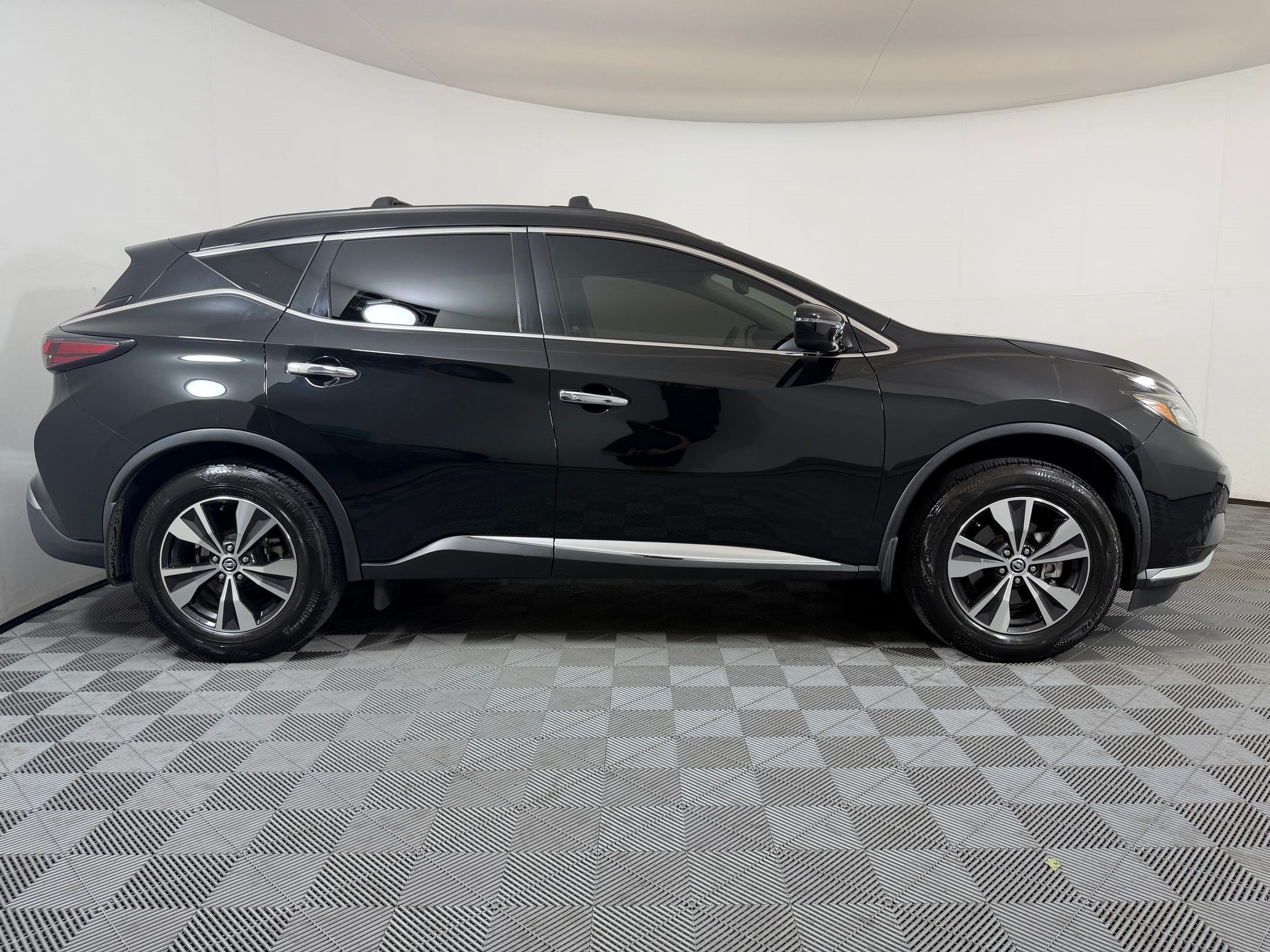 Used 2019 Nissan Murano SV FWD image 8