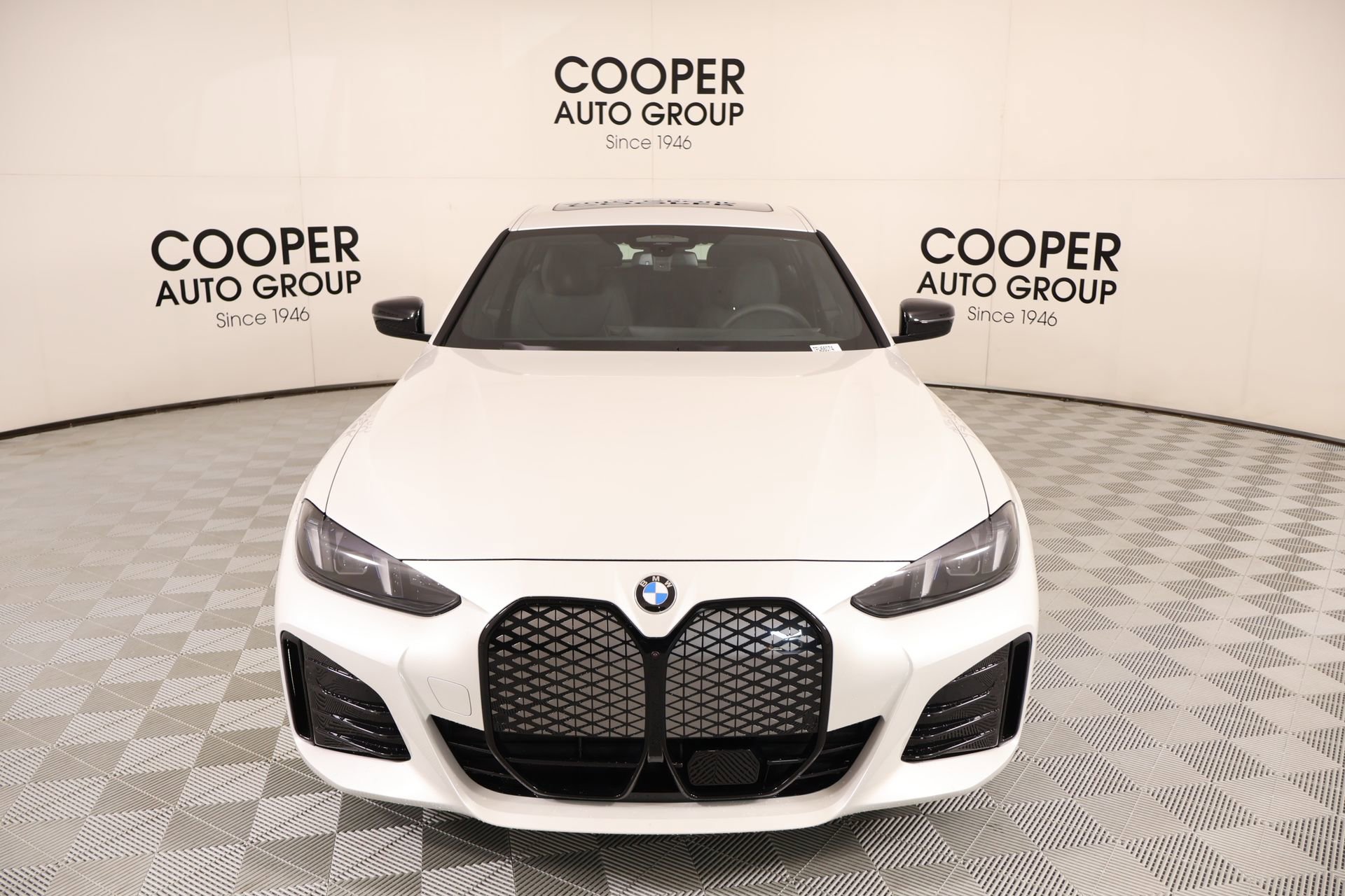 New 2026 BMW i4 xDrive40i w/ M Sport Package AWD/4WD image 9