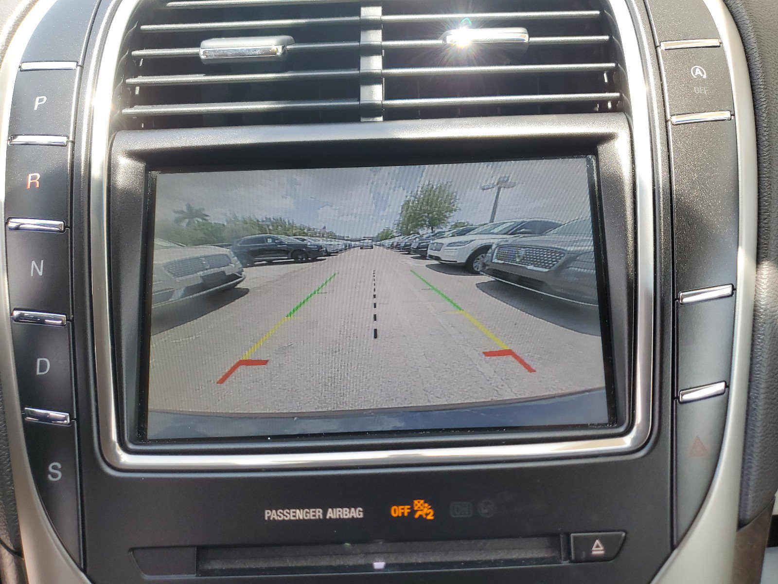 Used 2019 Lincoln Nautilus Select image 25
