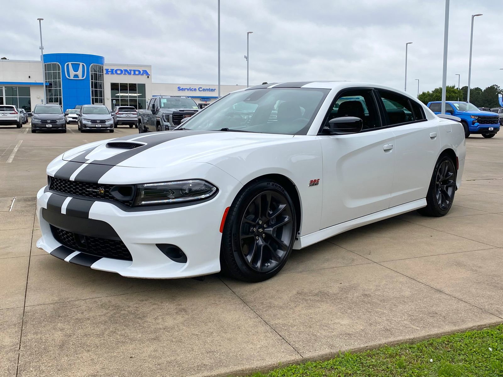 Used 2023 Dodge Charger Scat Pack w/ Plus Group RWD image 3