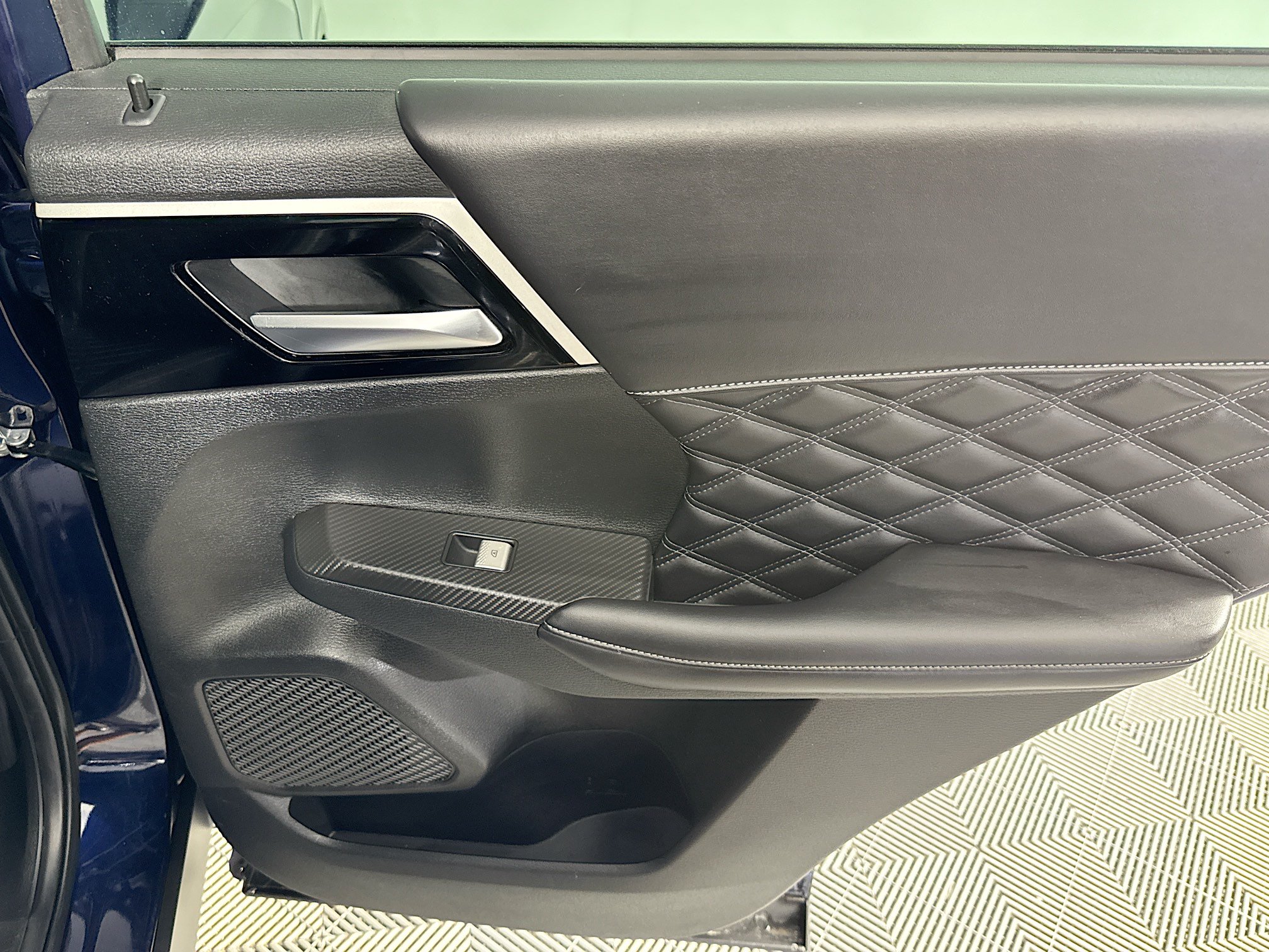 Used 2022 Mitsubishi Outlander SEL AWD/4WD image 48