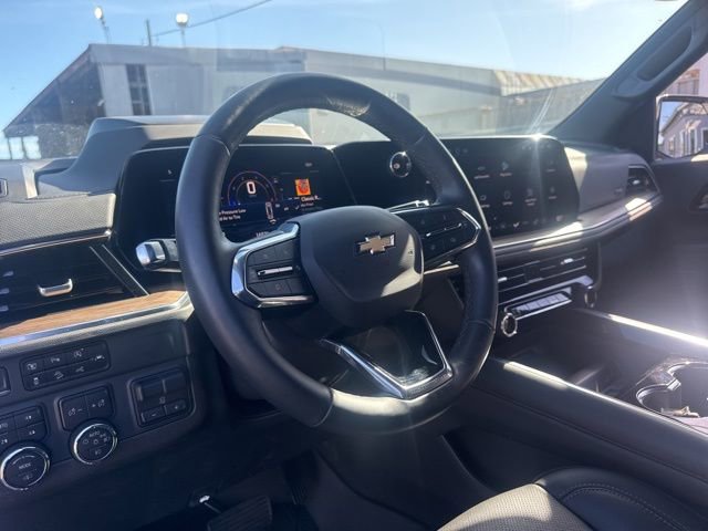 Used 2025 Chevrolet Tahoe High Country image 11