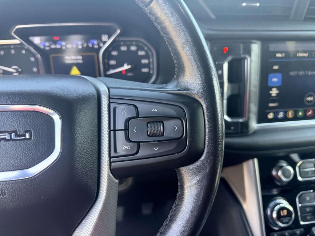 Used 2021 GMC Yukon XL Denali image 19