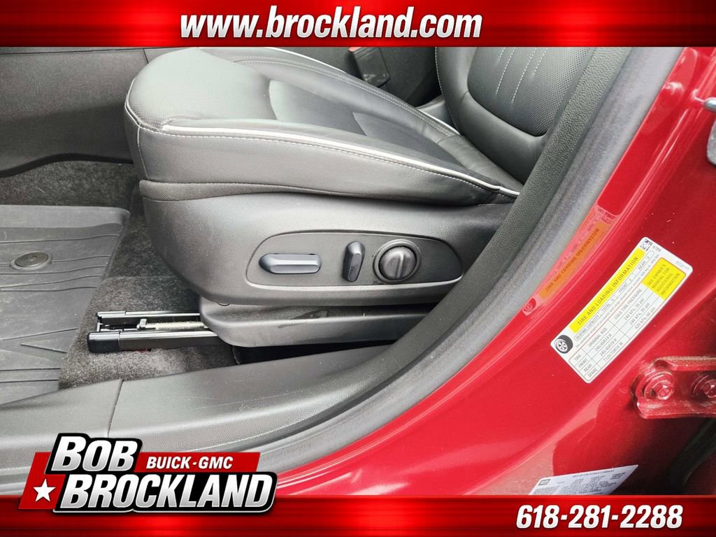 Used 2024 Buick Encore GX Avenir w/ Avenir Technology Package FWD image 35