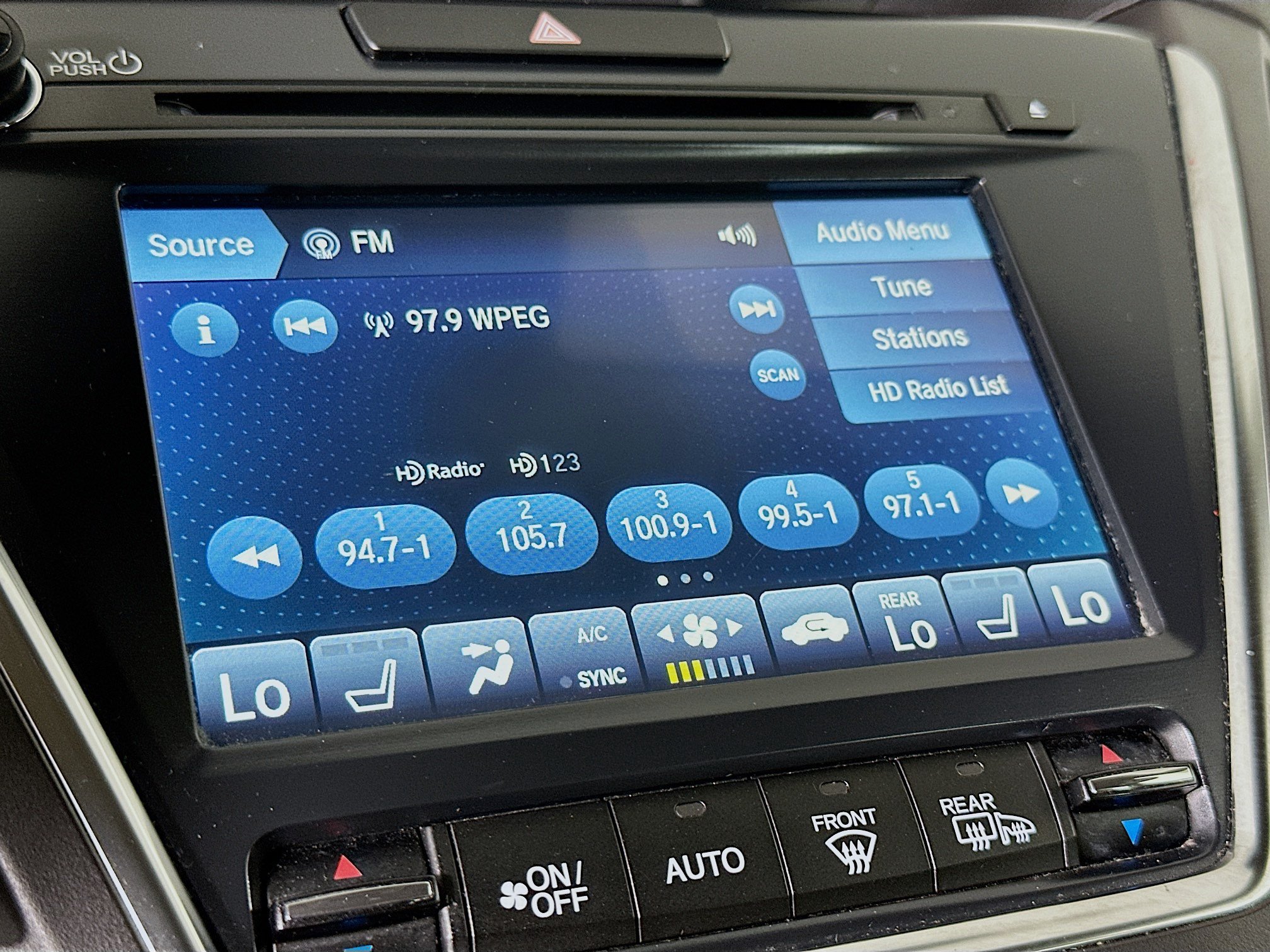 Used 2019 Acura MDX w/ Technology Package AWD/4WD image 21