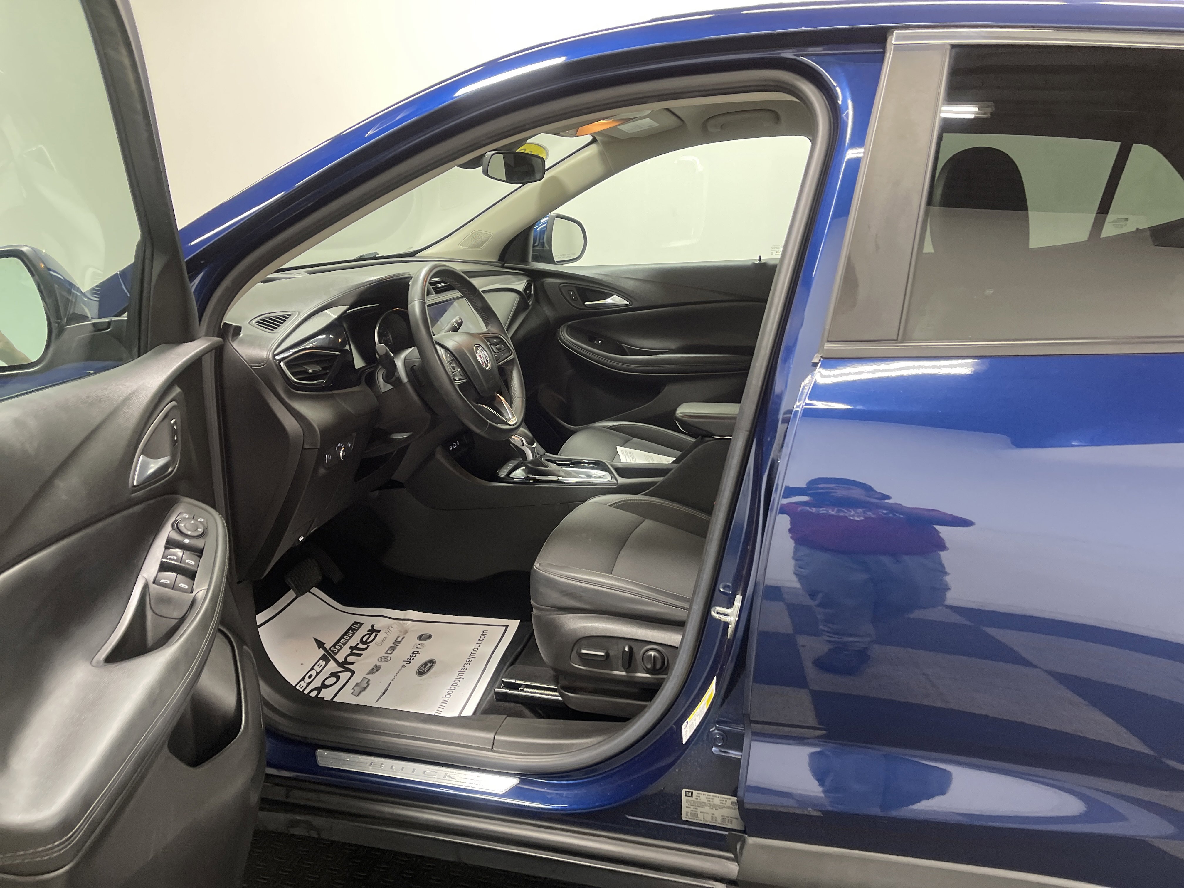 Used 2022 Buick Encore GX Preferred w/ Cold Weather Comfort Package image 9