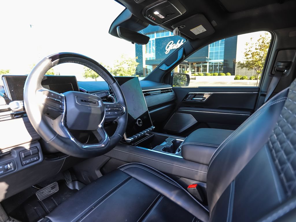Used 2025 GMC Sierra EV Denali AWD/4WD image 10
