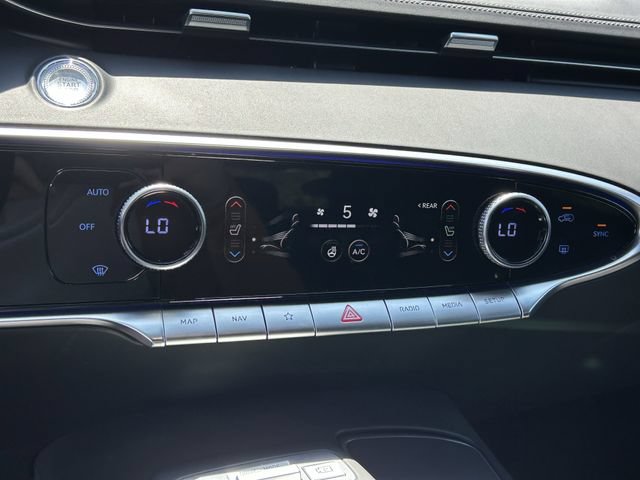 Used 2024 Genesis GV70 2.5T w/ Sport Prestige Package AWD/4WD image 28