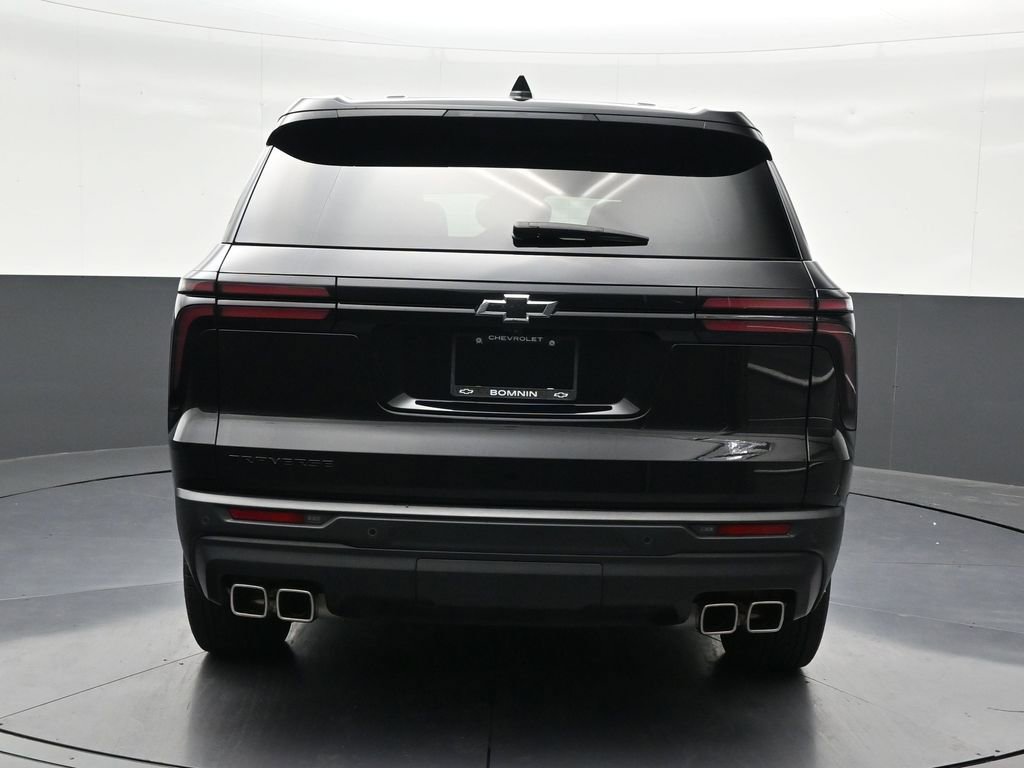 Used 2024 Chevrolet Traverse LS w/ Midnight/Sport Edition FWD image 4