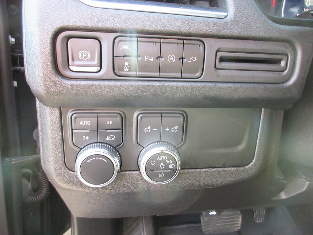 Certified 2021 GMC Yukon SLT image 25