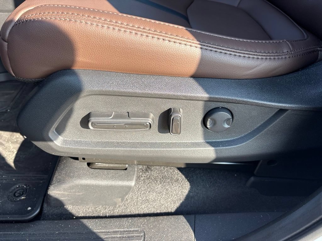Used 2026 Honda Pilot Touring image 19