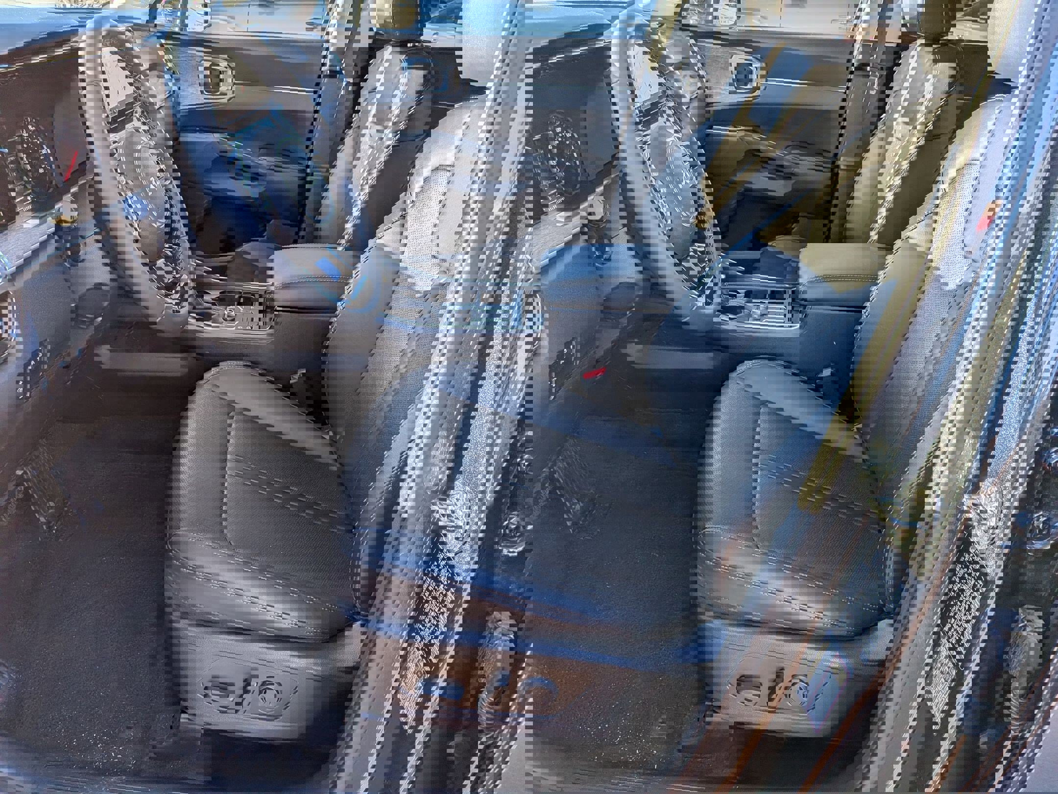 Used 2022 Kia Sorento S image 14