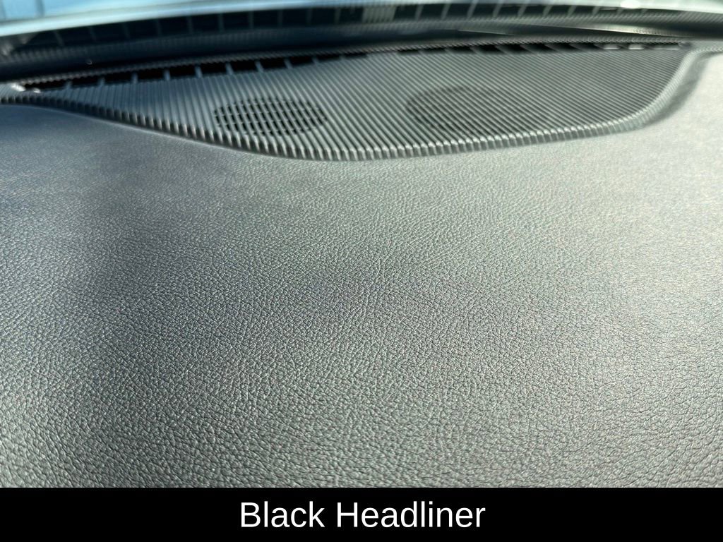 Used 2023 Jeep Grand Cherokee Altitude image 12