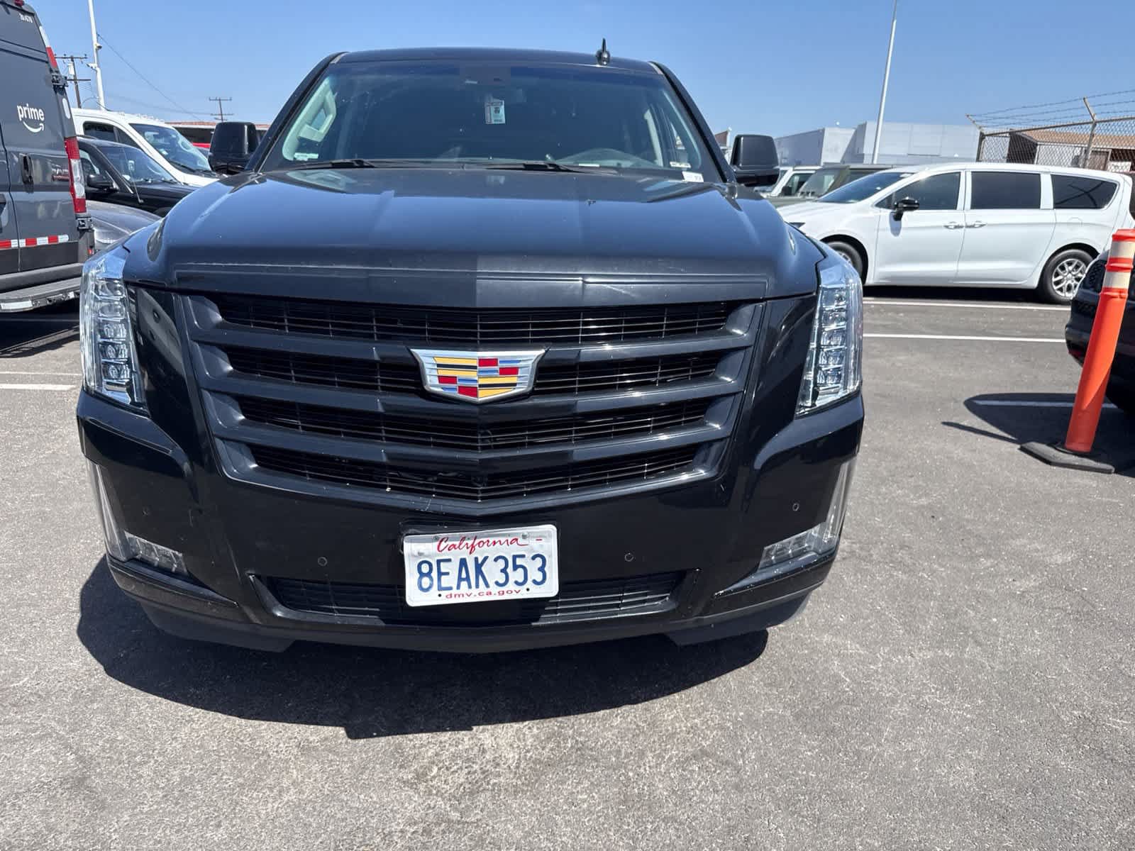 Used 2018 Cadillac Escalade ESV Premium Luxury RWD image 3