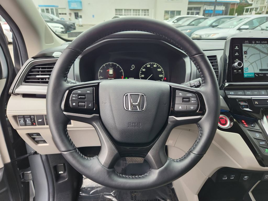 Used 2025 Honda Odyssey Touring image 18