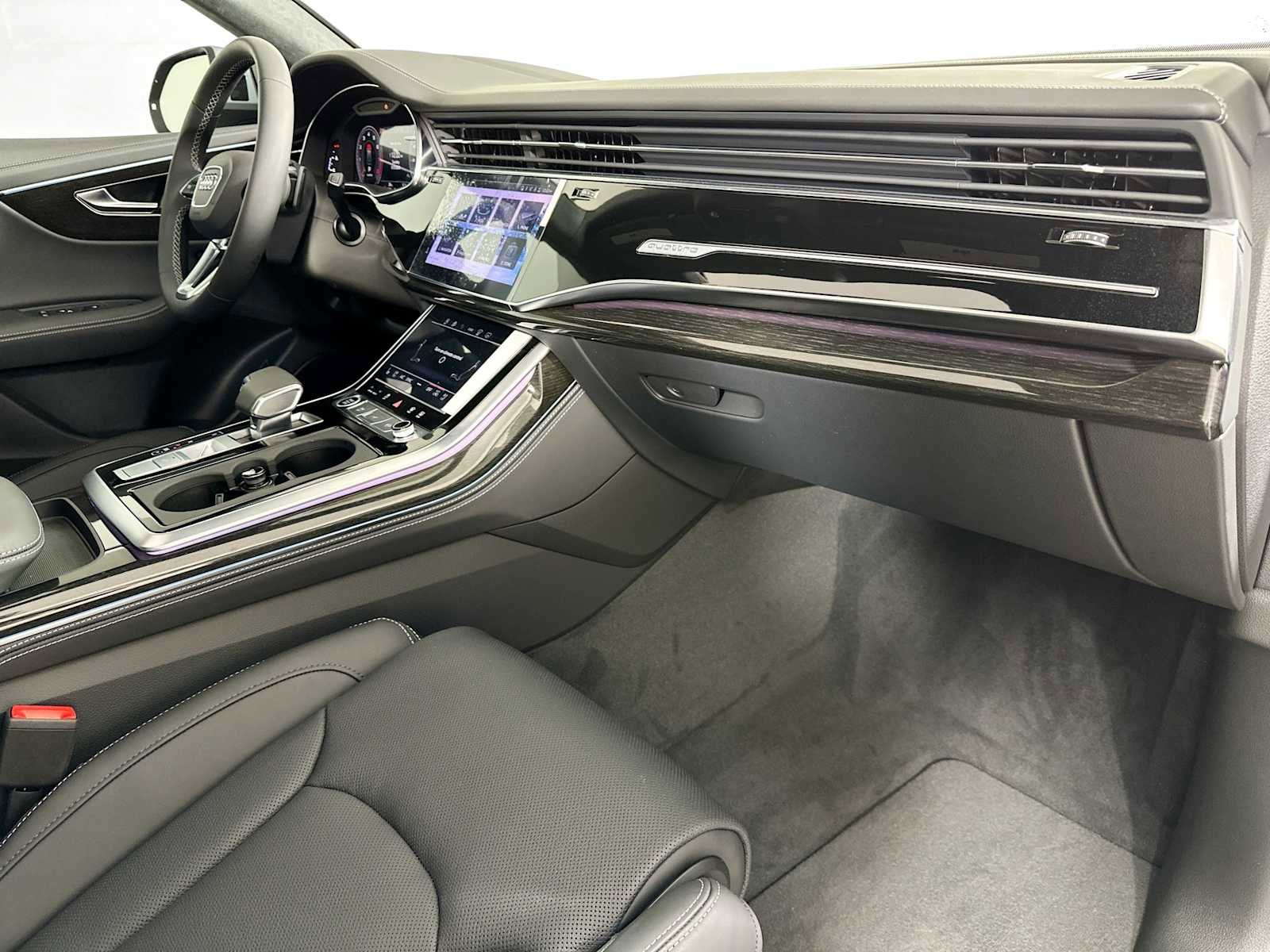 New 2025 Audi Q8 Prestige image 28
