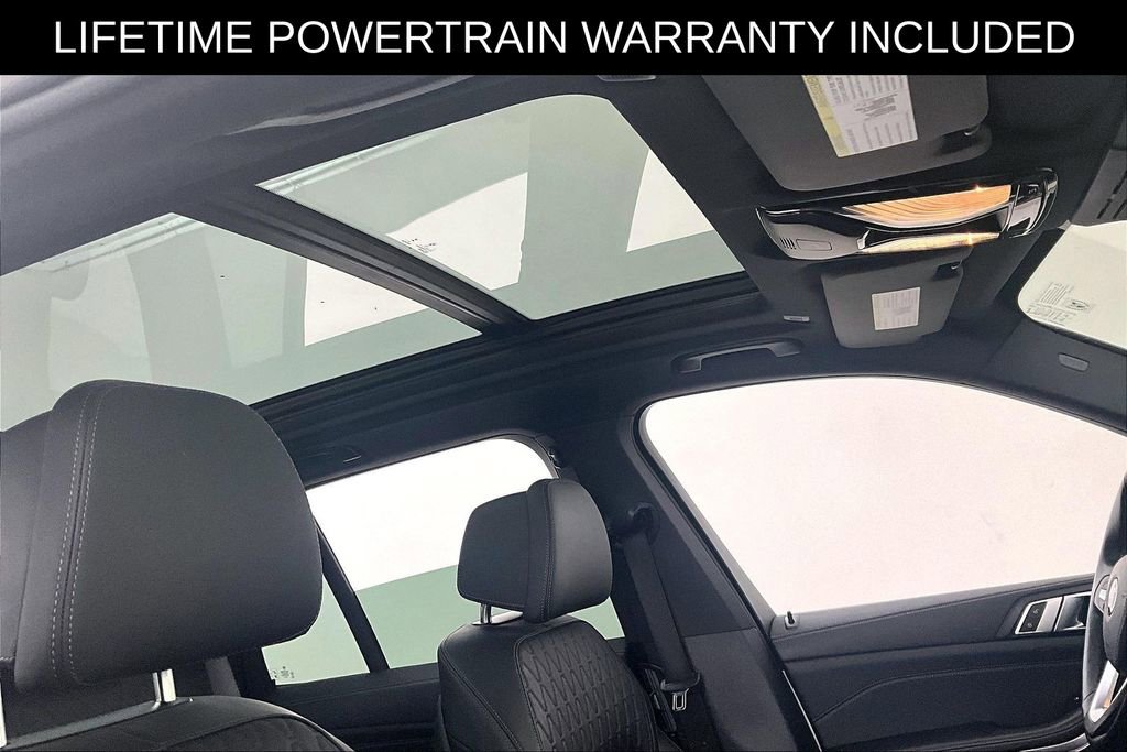 Used 2025 BMW X5 xDrive50e image 22