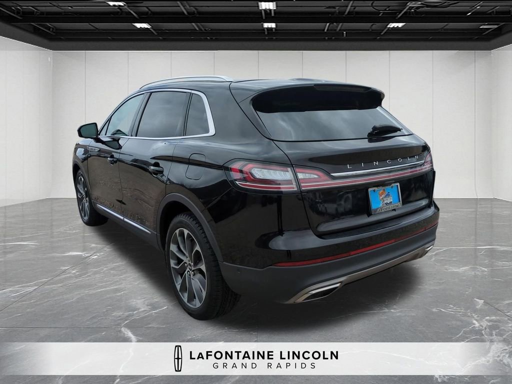 Certified 2022 Lincoln Nautilus Reserve w/ Equipment Group 201A image 3