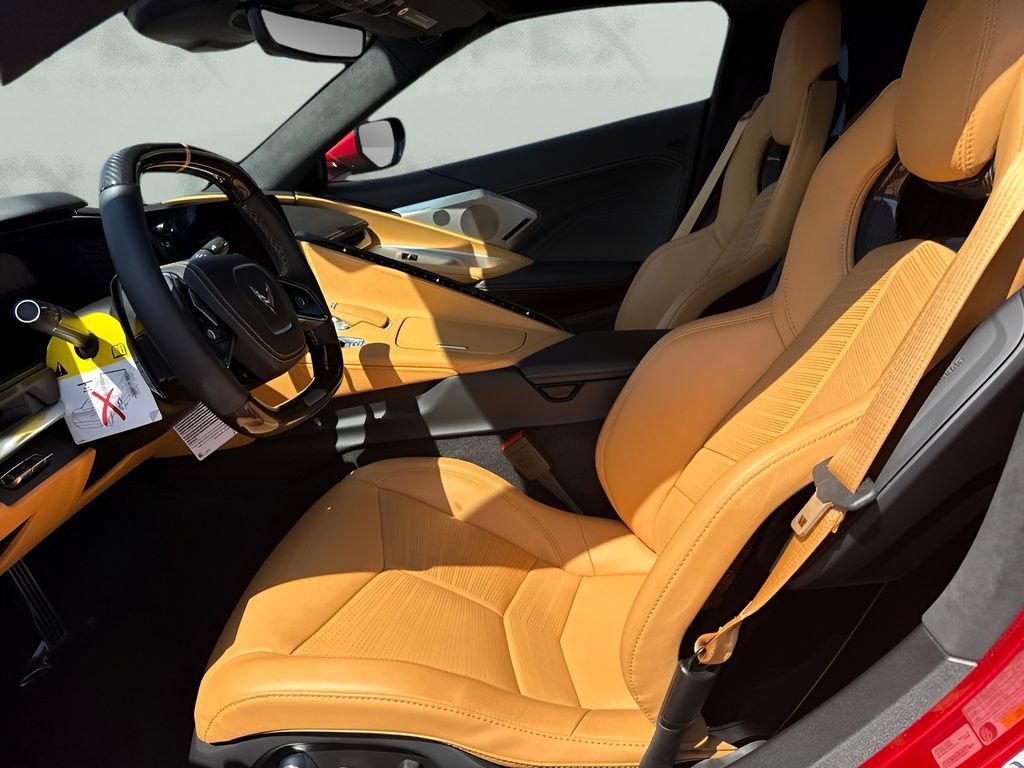 Used 2025 Chevrolet Corvette Z06 RWD image 9