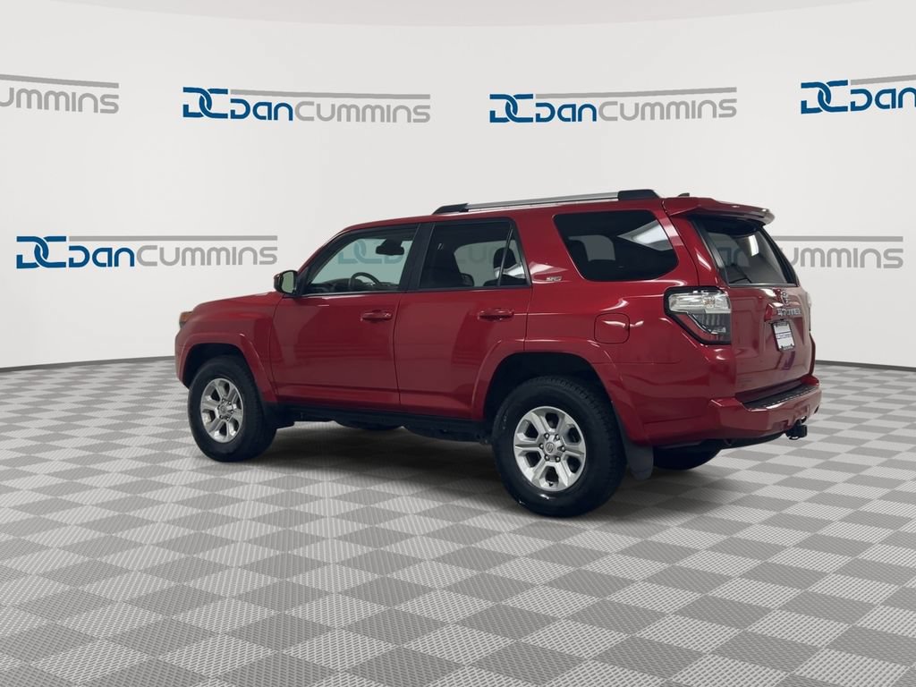 Used 2024 Toyota 4Runner SR5 AWD/4WD image 6