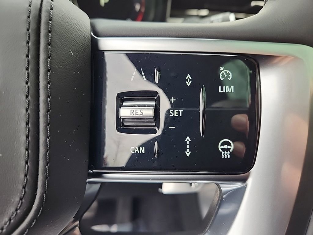 New 2025 Land Rover Range Rover SE AWD/4WD image 20