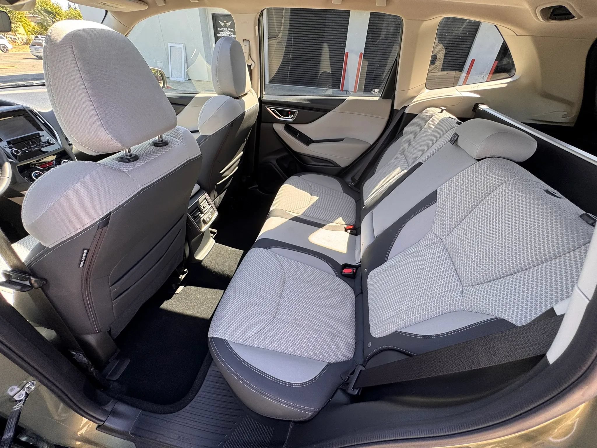 Used 2019 Subaru Forester Premium AWD/4WD image 16