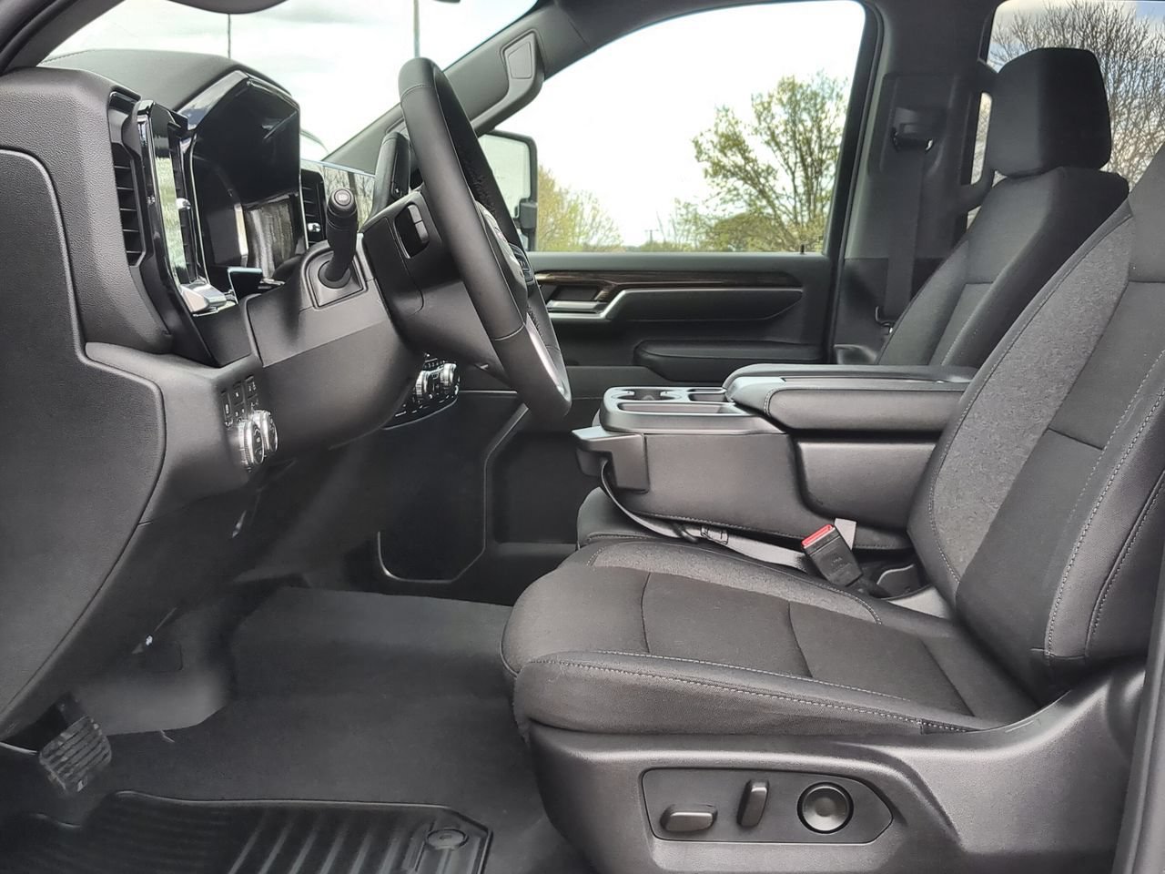 New 2026 GMC Sierra 2500 SLE w/ SLE Value Package; AWD/4WD image 19