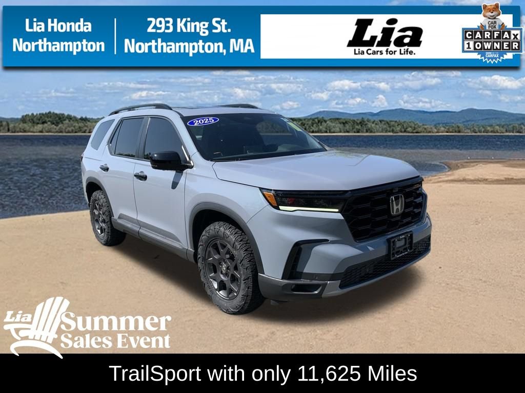 Used 2025 Honda Pilot TrailSport