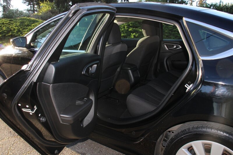 Used 2016 Chrysler 200 LX FWD image 14