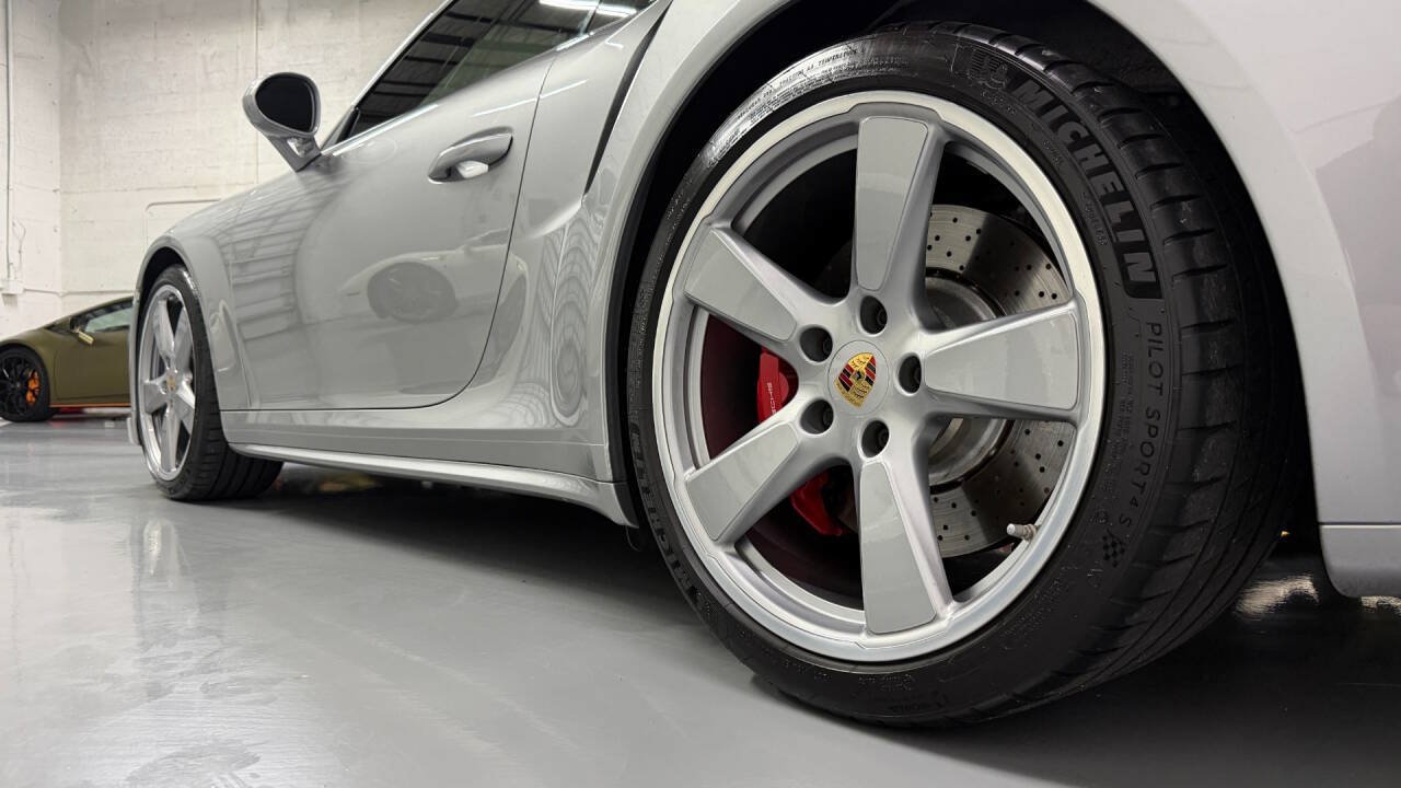 Used 2017 Porsche 911 4 Coupe AWD/4WD image 25