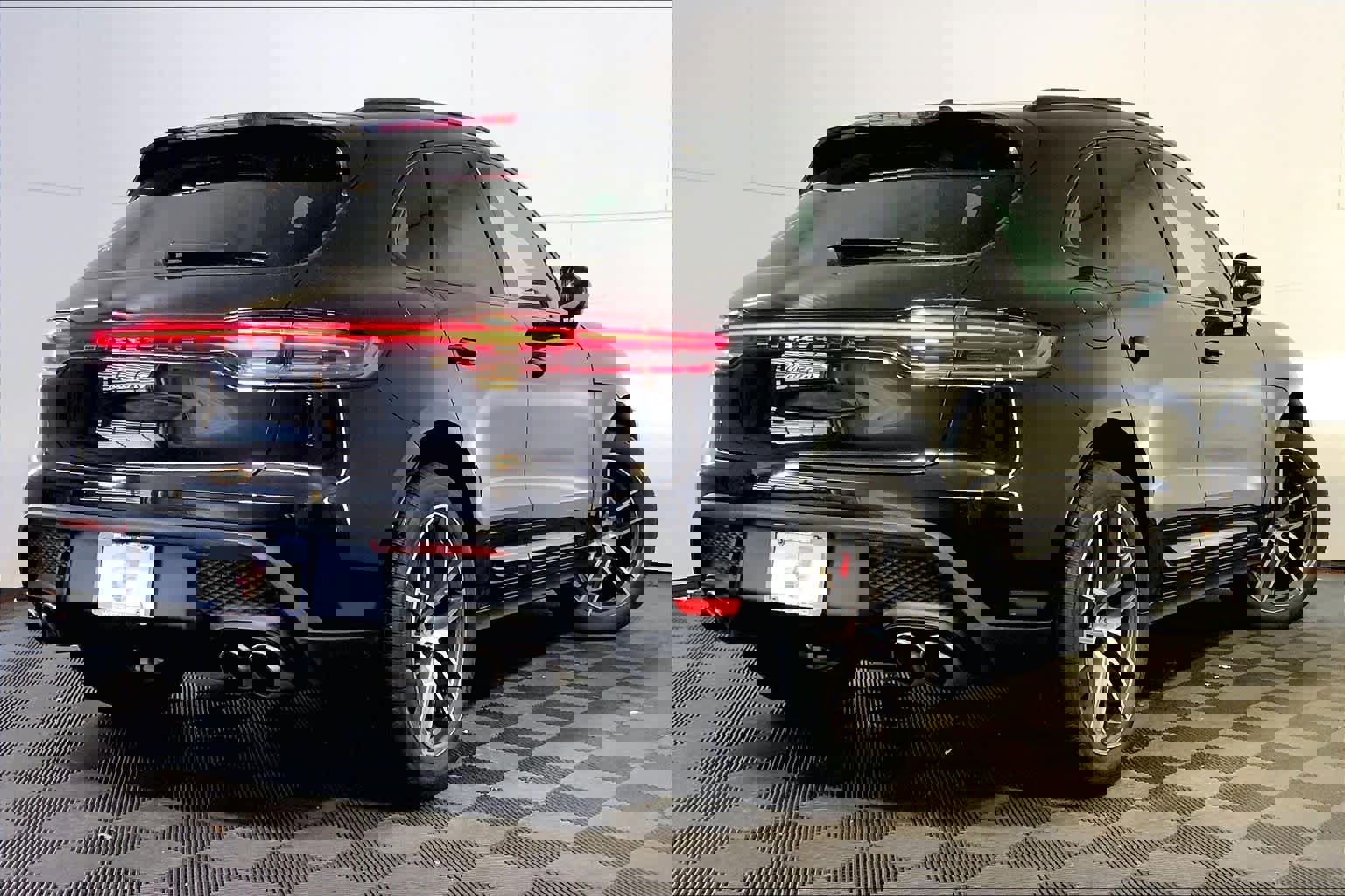 New 2026 Porsche Macan S image 7