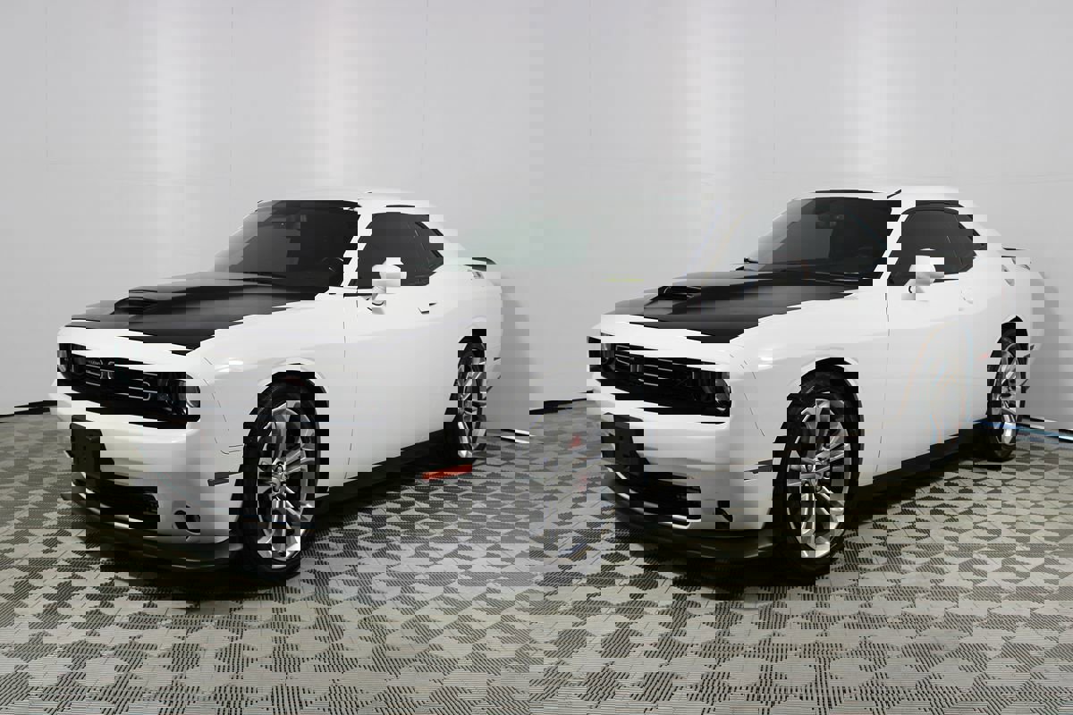 Used 2021 Dodge Challenger R/T image 3