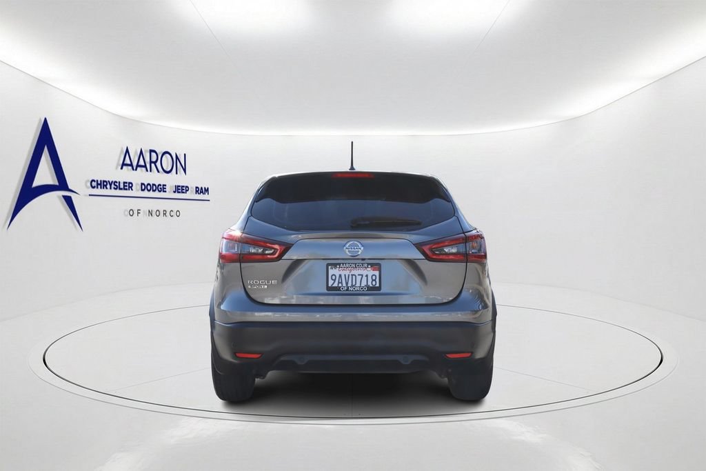 Used 2022 Nissan Rogue Sport S FWD image 5