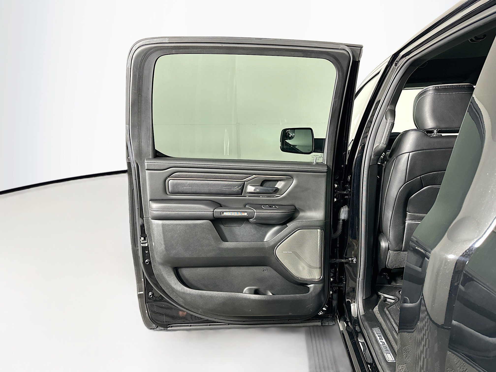 Used 2021 RAM 1500 Limited AWD/4WD image 26