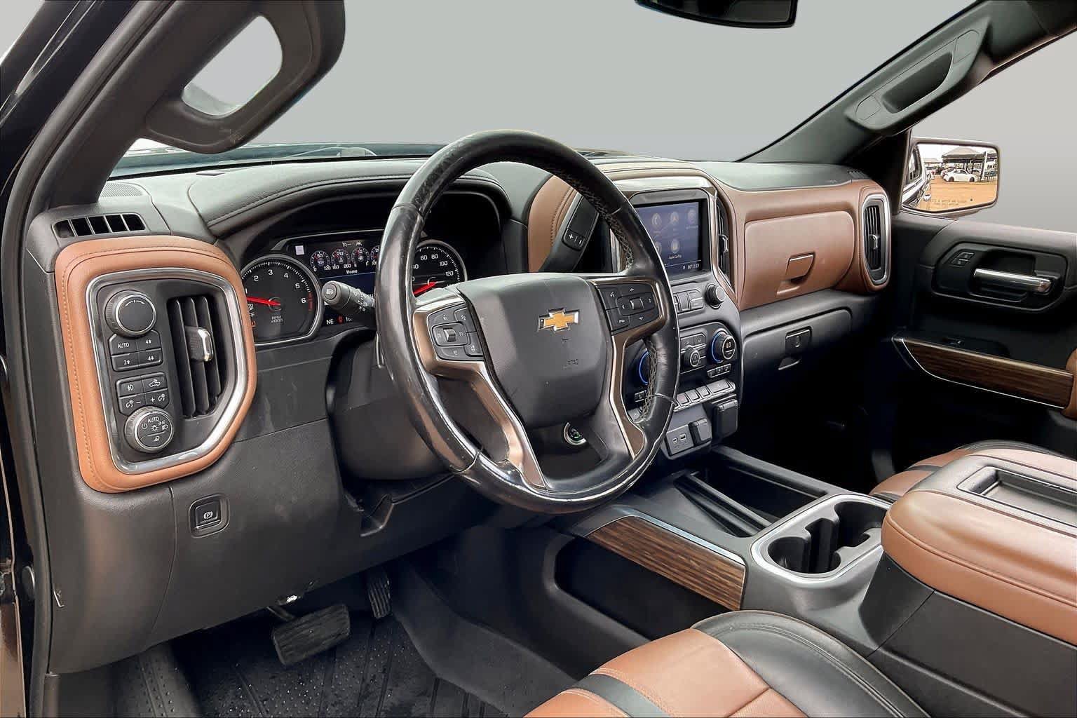 Used 2019 Chevrolet Silverado 1500 High Country w/ Trailer Camera Package AWD/4WD image 17