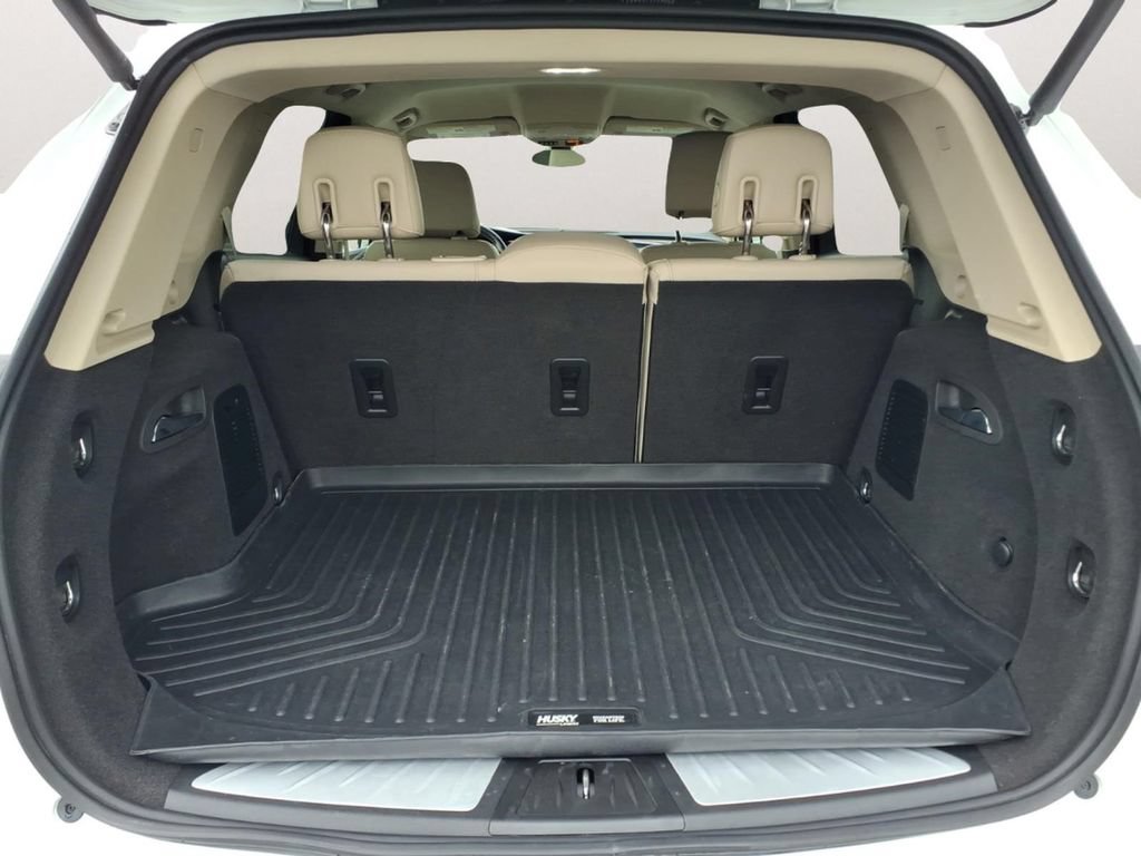 Certified 2017 Buick Envision Essence FWD image 20