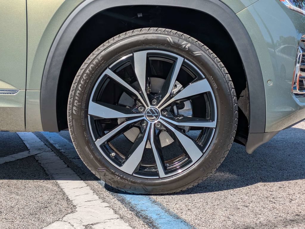 New 2026 Volkswagen Atlas SEL Premium R-Line AWD/4WD image 11