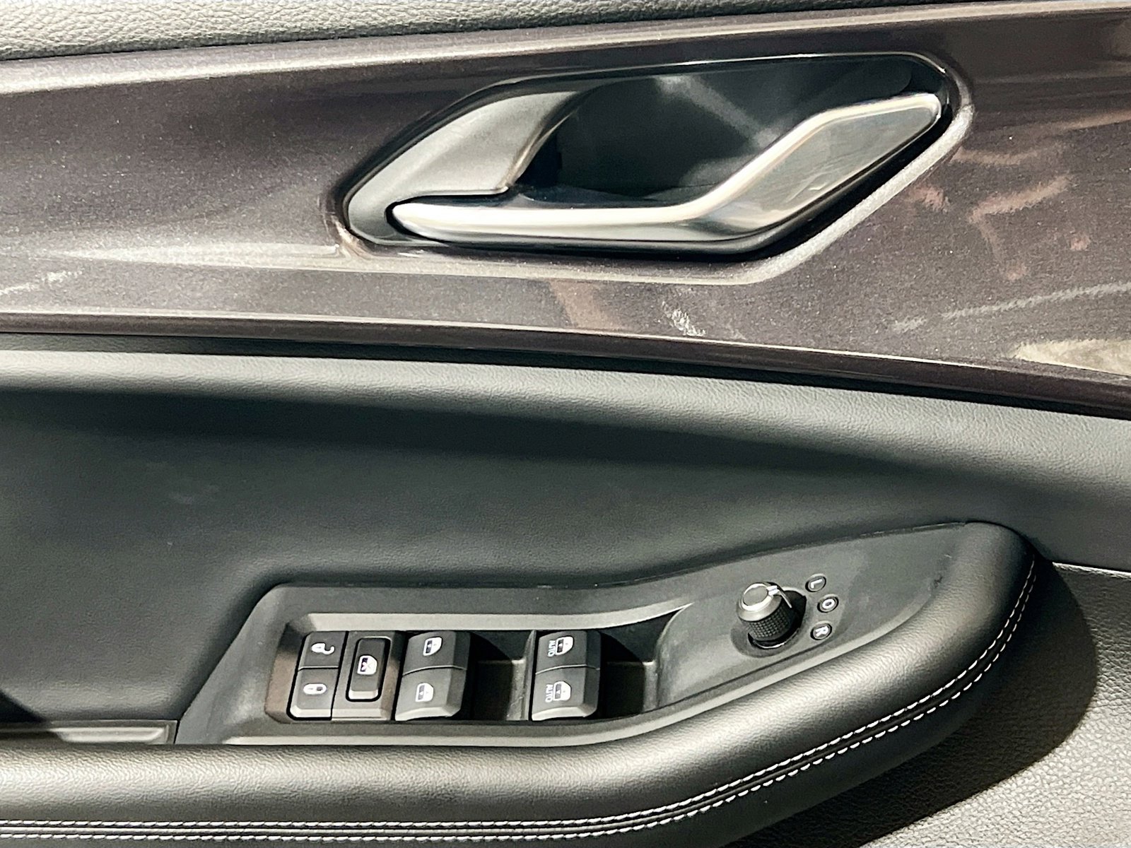 Used 2022 Jeep Grand Cherokee L Laredo RWD image 13