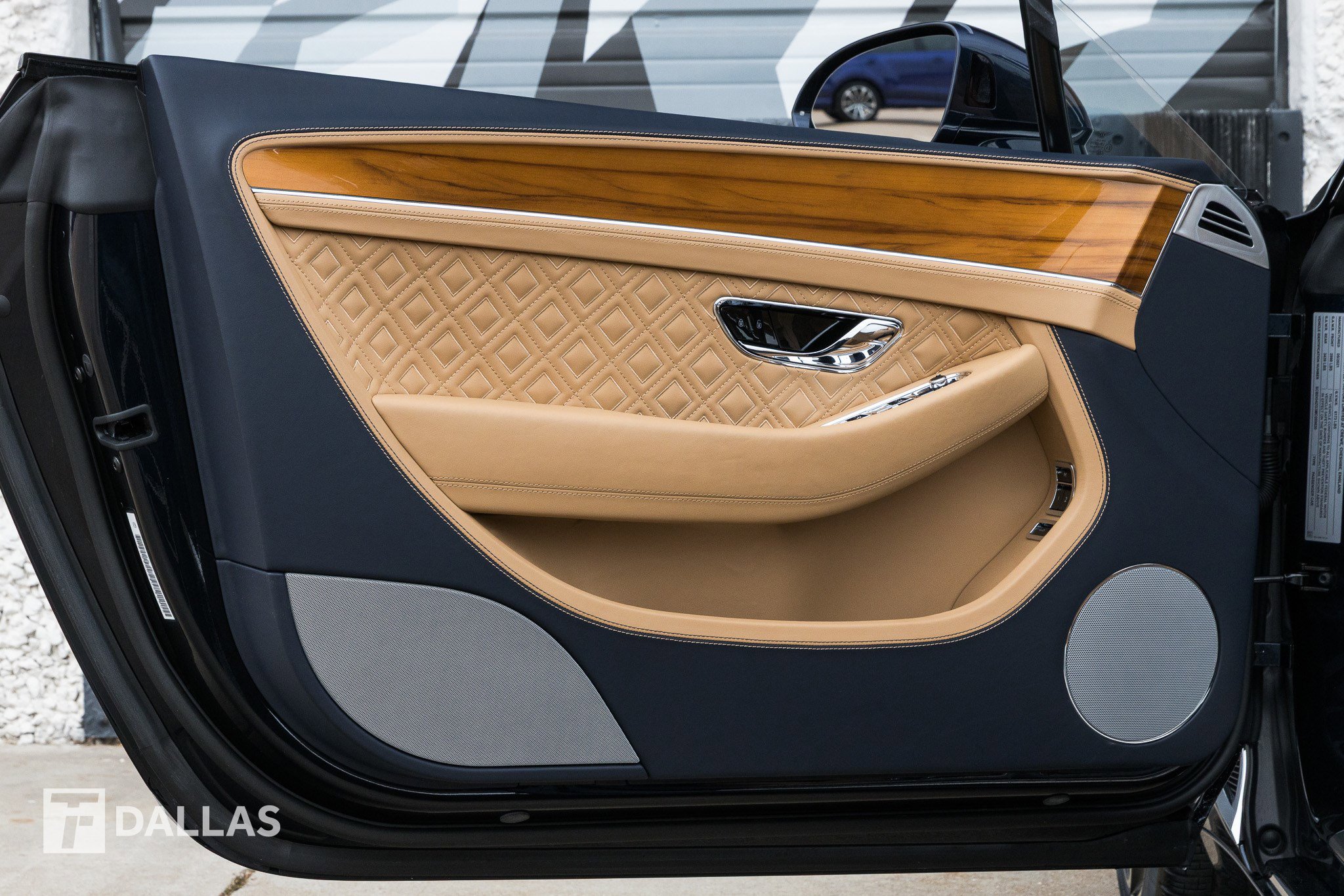 Used 2021 Bentley Continental GT image 21