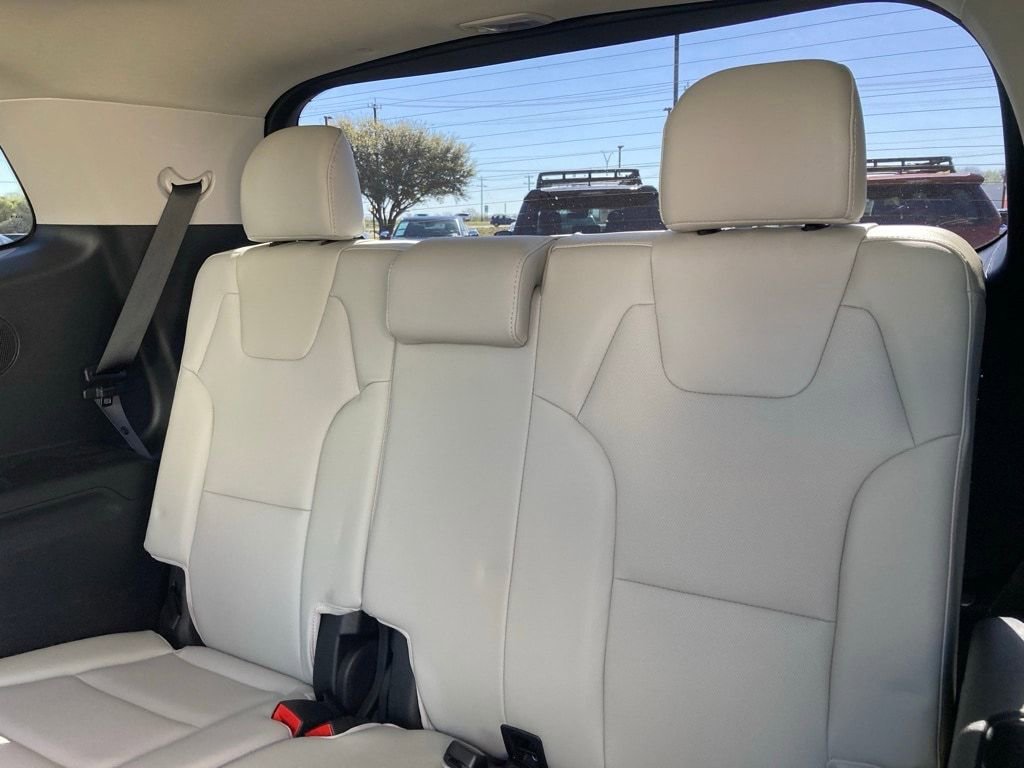Used 2024 Kia Telluride SX image 12