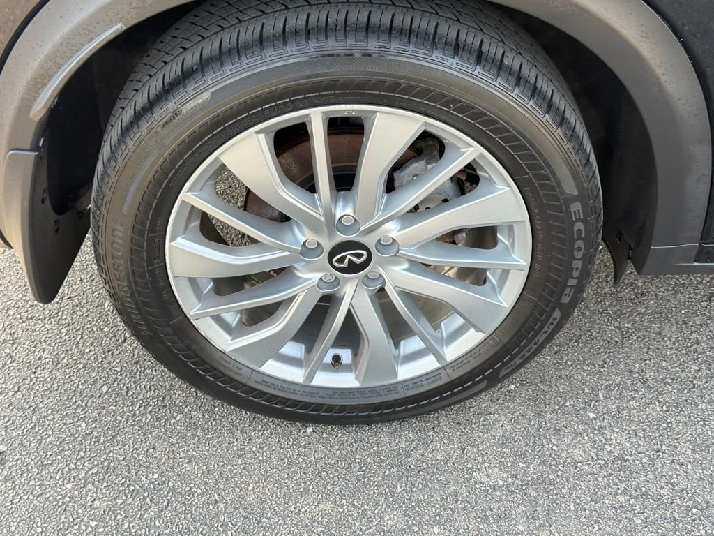 Certified 2023 INFINITI QX50 Luxe AWD/4WD image 9
