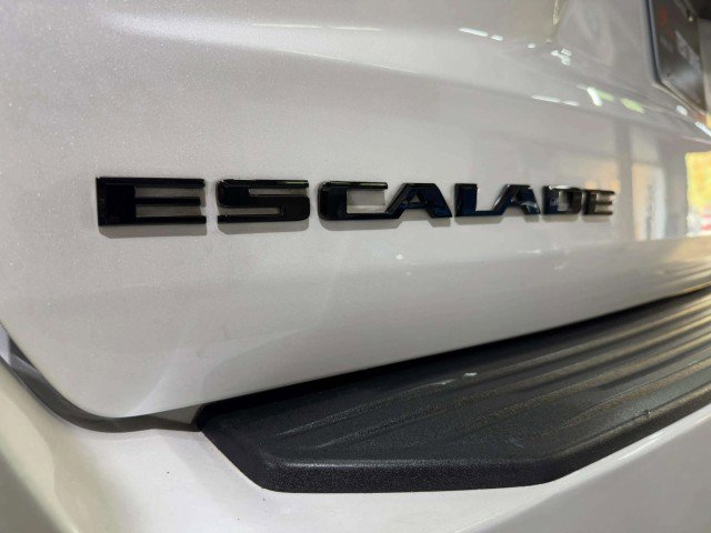 Used 2021 Cadillac Escalade Luxury image 22