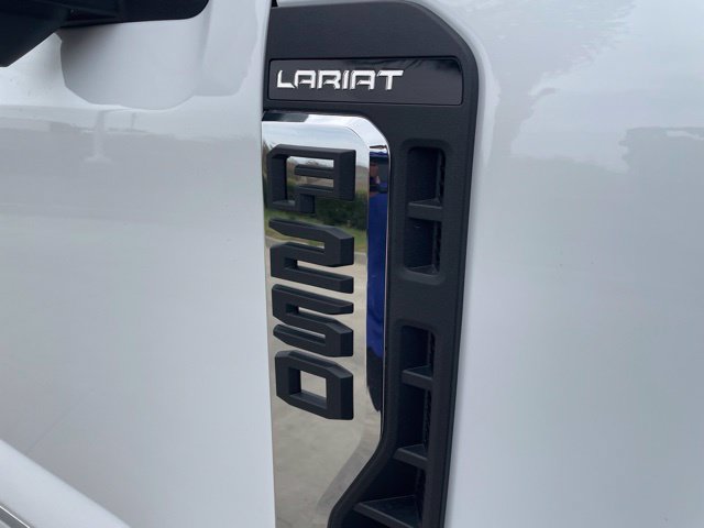 New 2026 Ford F250 Lariat w/ FX4 Off-Road Package AWD/4WD image 31