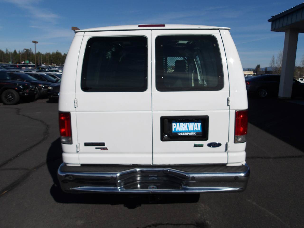 Used 2013 Ford E-150 and Econoline 150 w/ Commercial Cargo Van Pkg RWD image 4