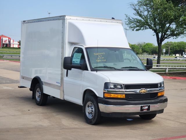 New 2025 Chevrolet Express 3500 w/ Power Convenience Package RWD video 2
